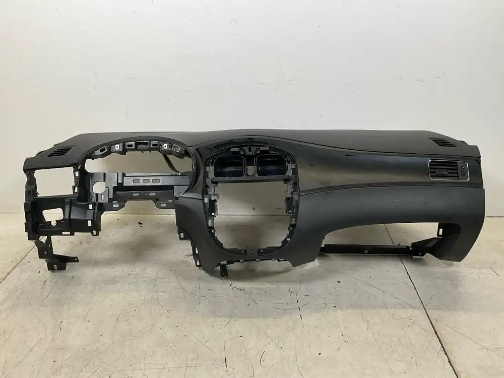 Armaturenbrett NISSAN Pulsar (C13) 1.5 dCi 81 kW 110 PS (10.2014-> ) Ausverkauf